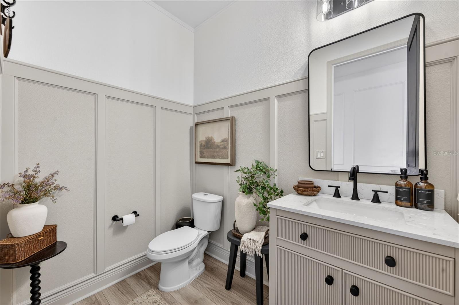 HAMPTON OAKS - Residential