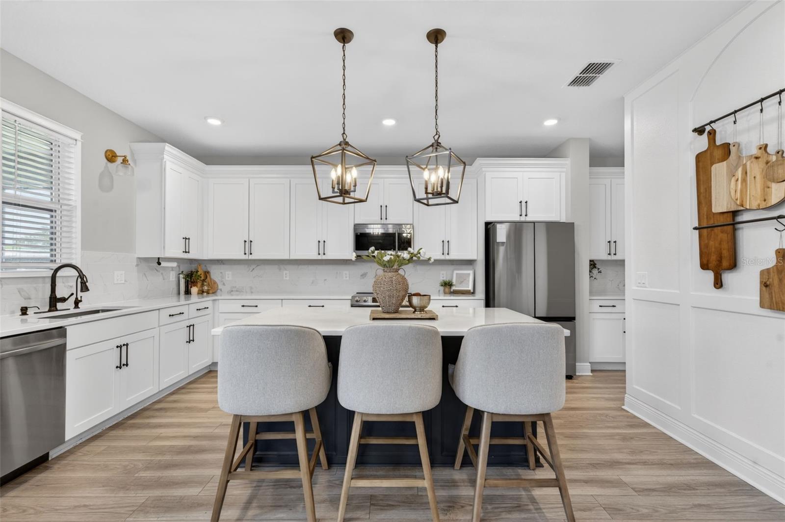 HAMPTON OAKS - Residential