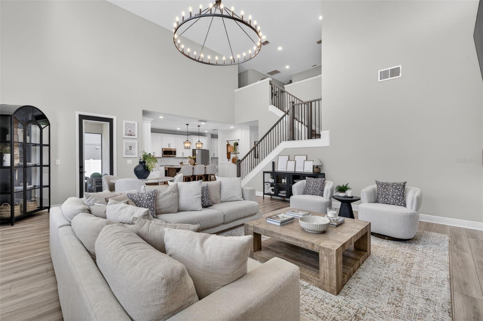 HAMPTON OAKS - Residential