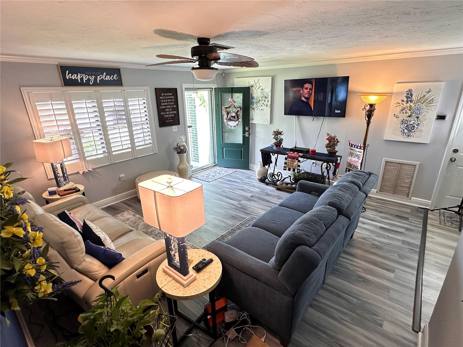 SEMINOLE PINES SUB PH 1 - Residential