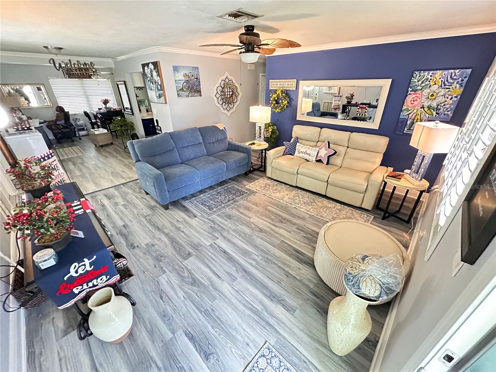 SEMINOLE PINES SUB PH 1 - Residential