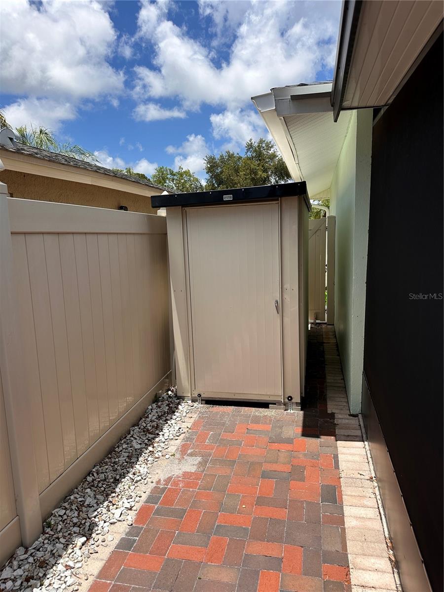 SEMINOLE PINES SUB PH 1 - Residential