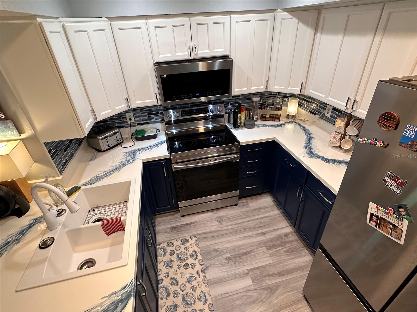 SEMINOLE PINES SUB PH 1 - Residential