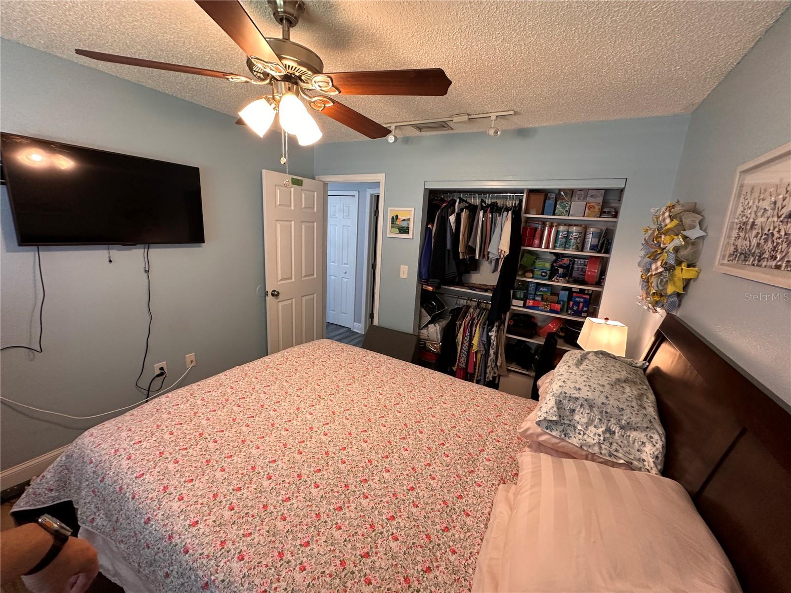 SEMINOLE PINES SUB PH 1 - Residential