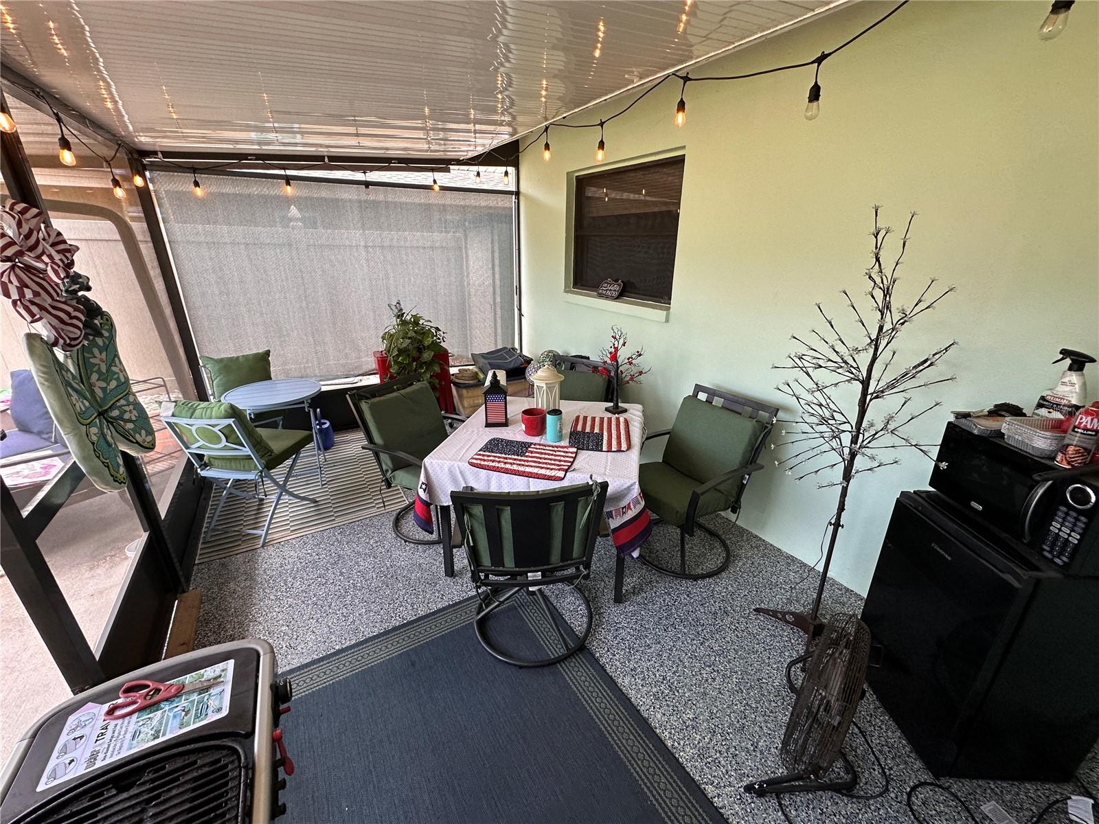 SEMINOLE PINES SUB PH 1 - Residential