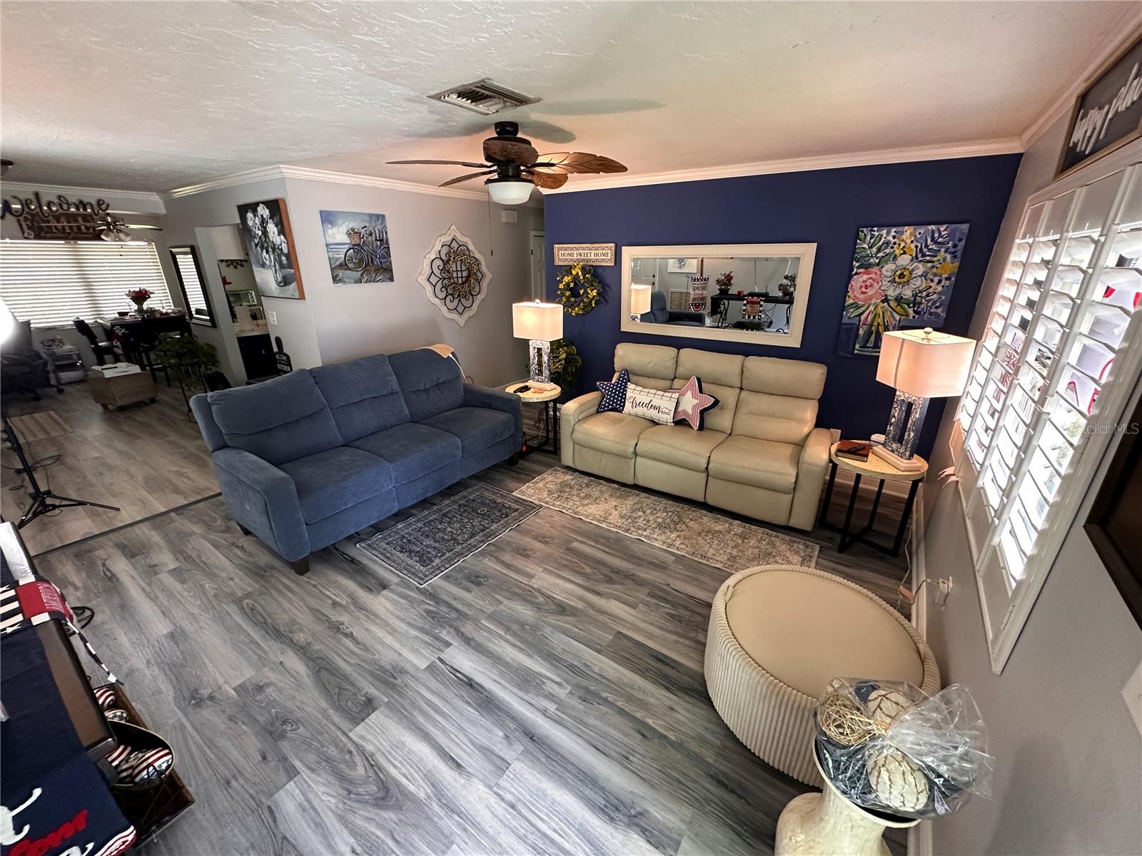SEMINOLE PINES SUB PH 1 - Residential