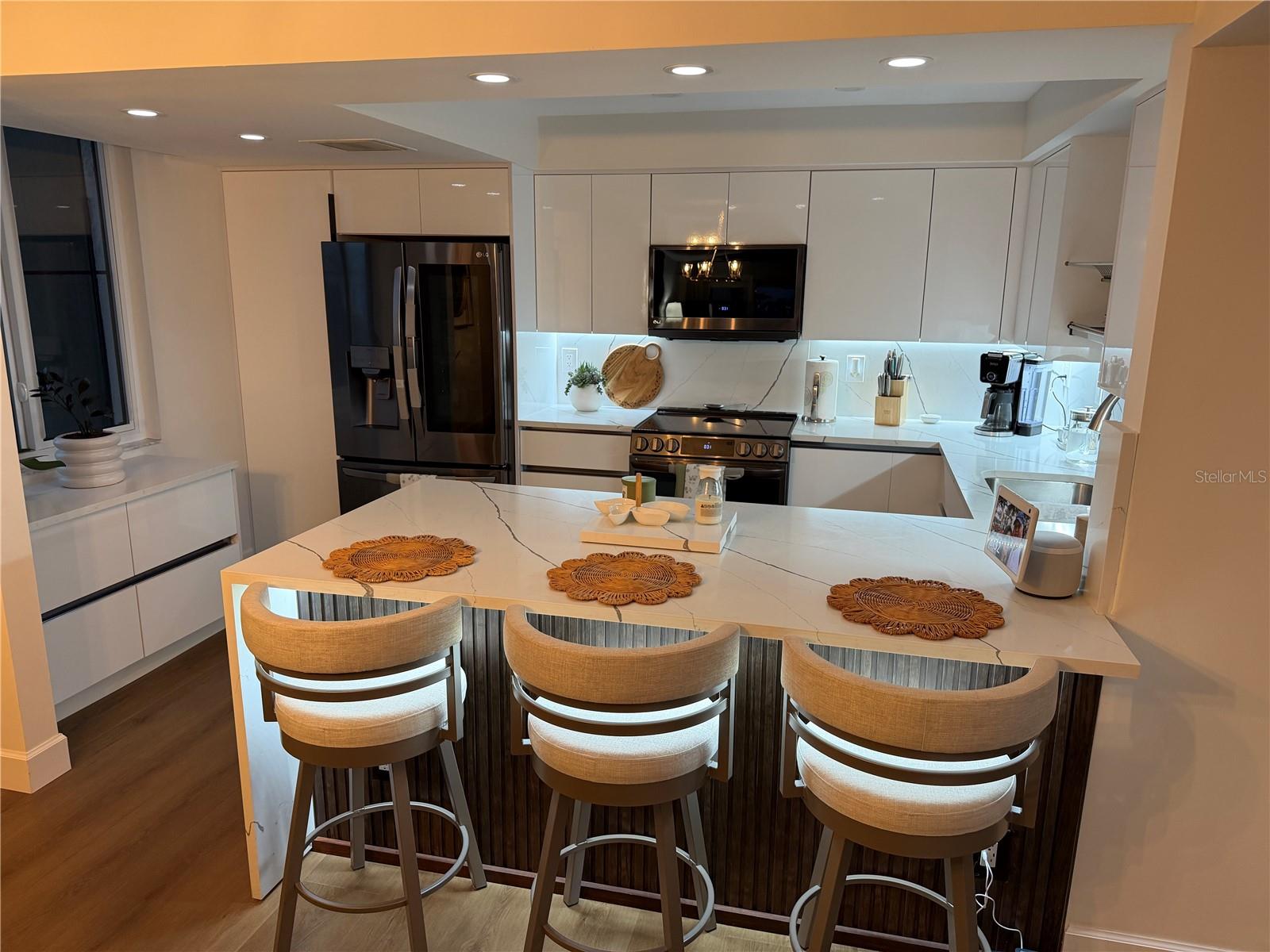SAND KEY CONDO-SOUTH BEACH - Residential Lease