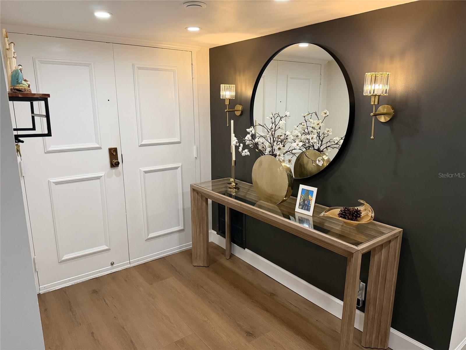 SAND KEY CONDO-SOUTH BEACH - Residential Lease