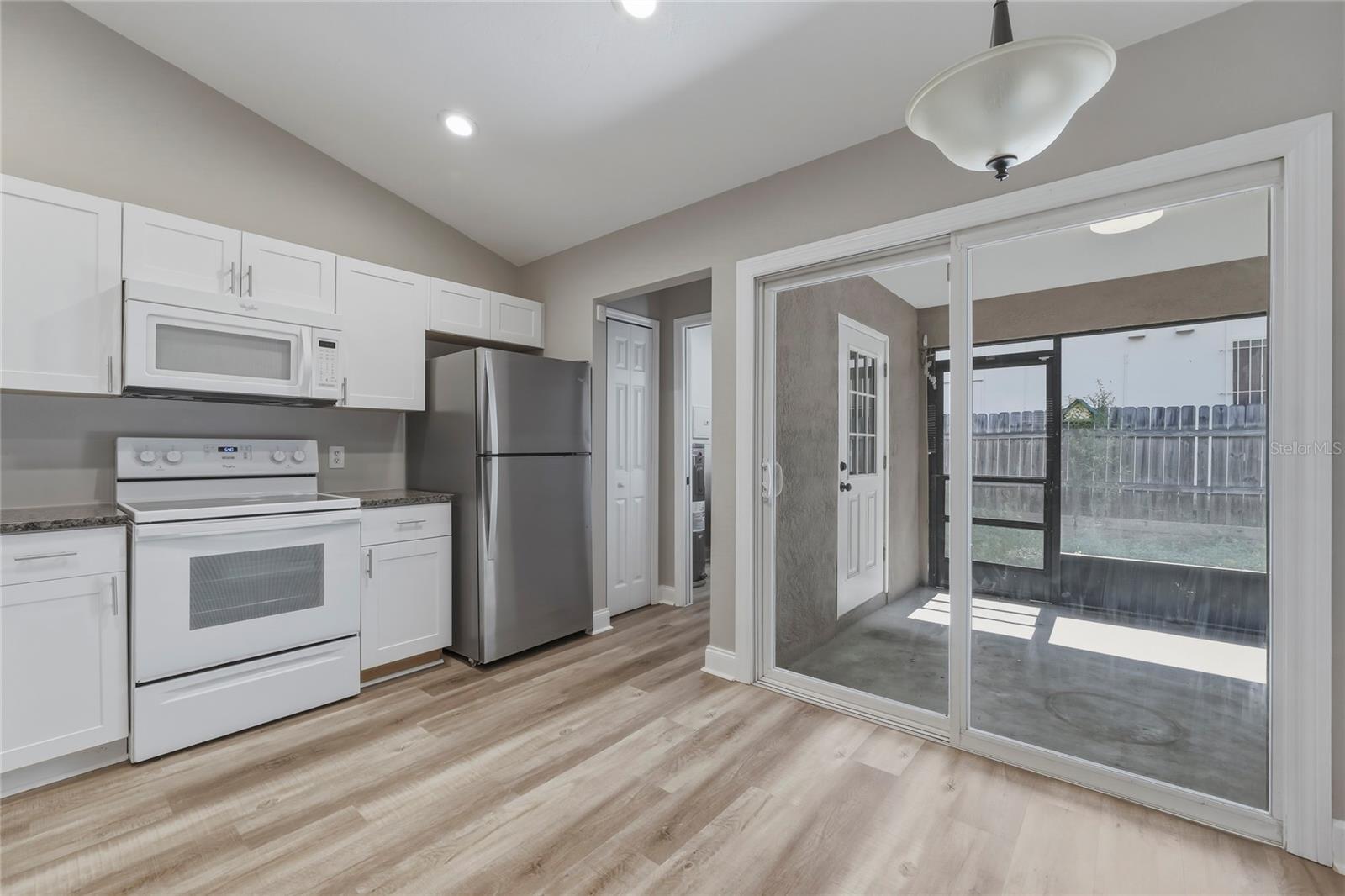 SHADY PINES - Residential