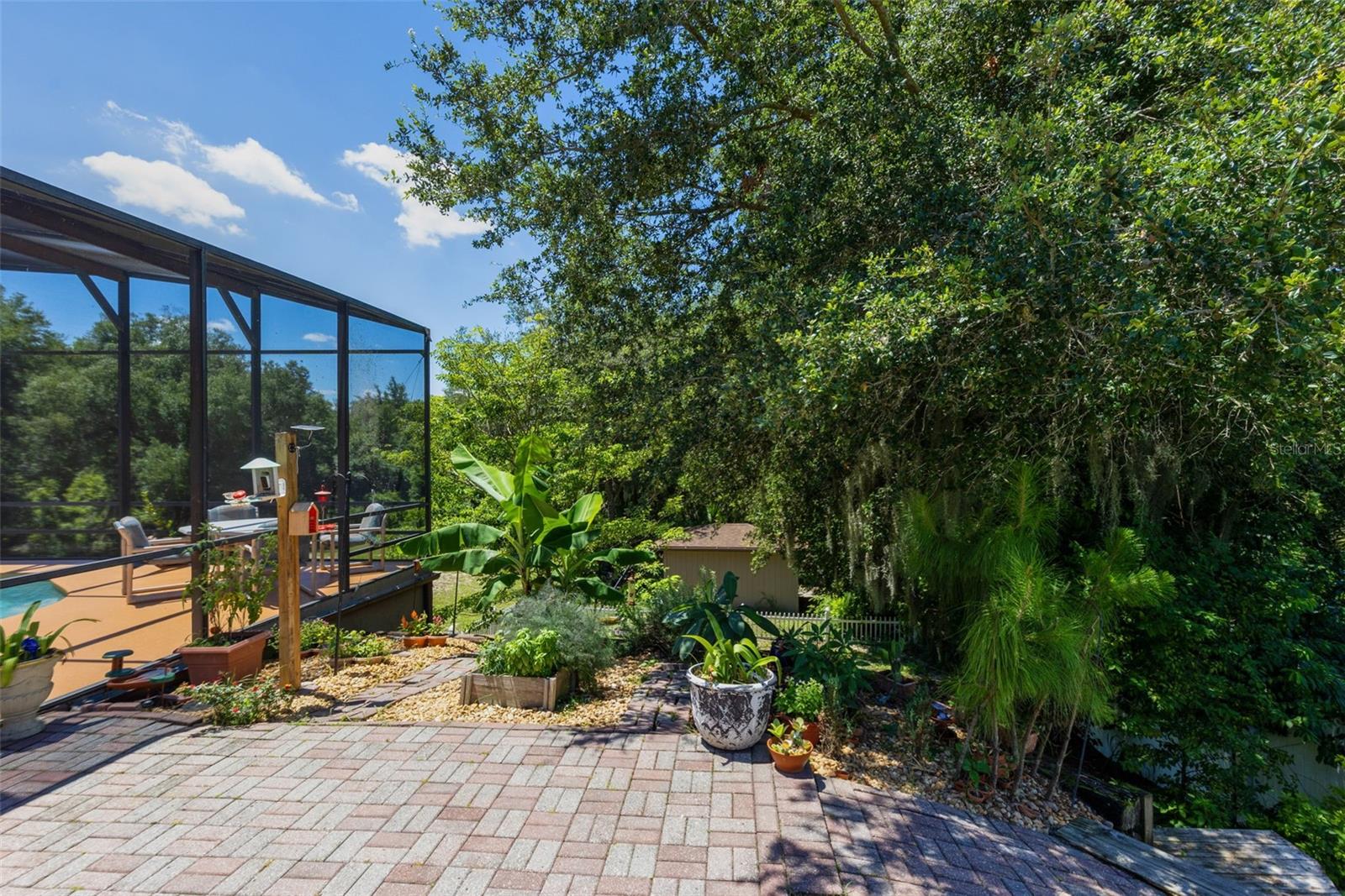 MAGNOLIA TERRACE - Residential