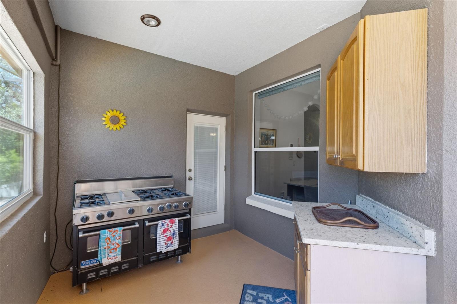 MAGNOLIA TERRACE - Residential