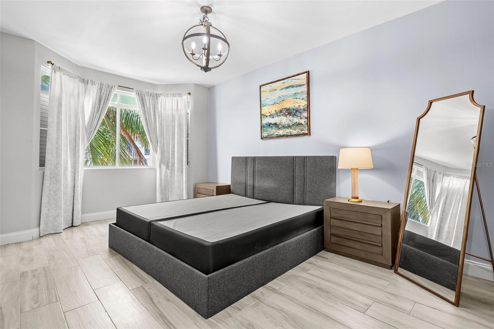 COND HARBOUR LAKES - Residential