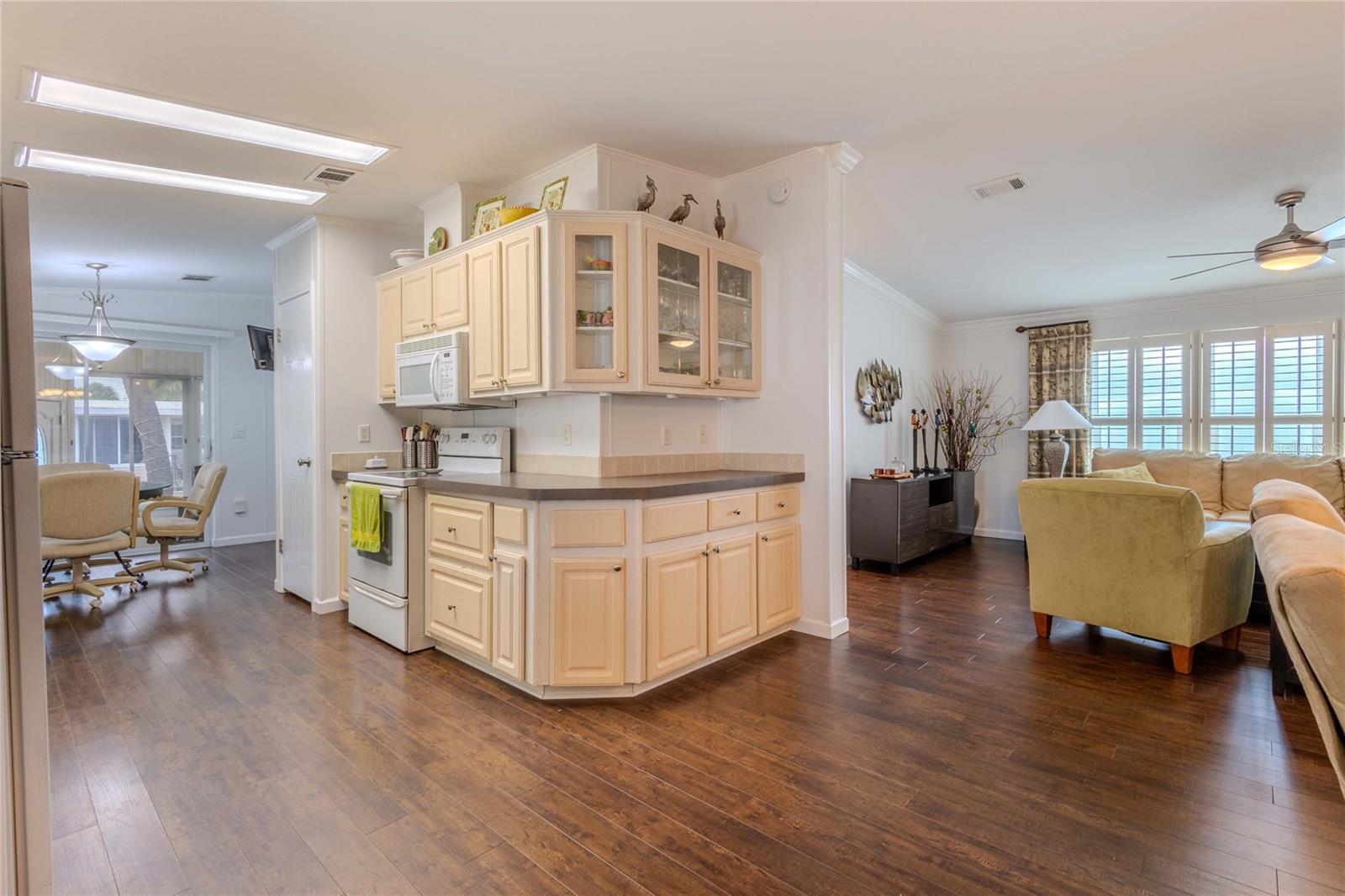 MAPLE LEAF ESTATES - Residential