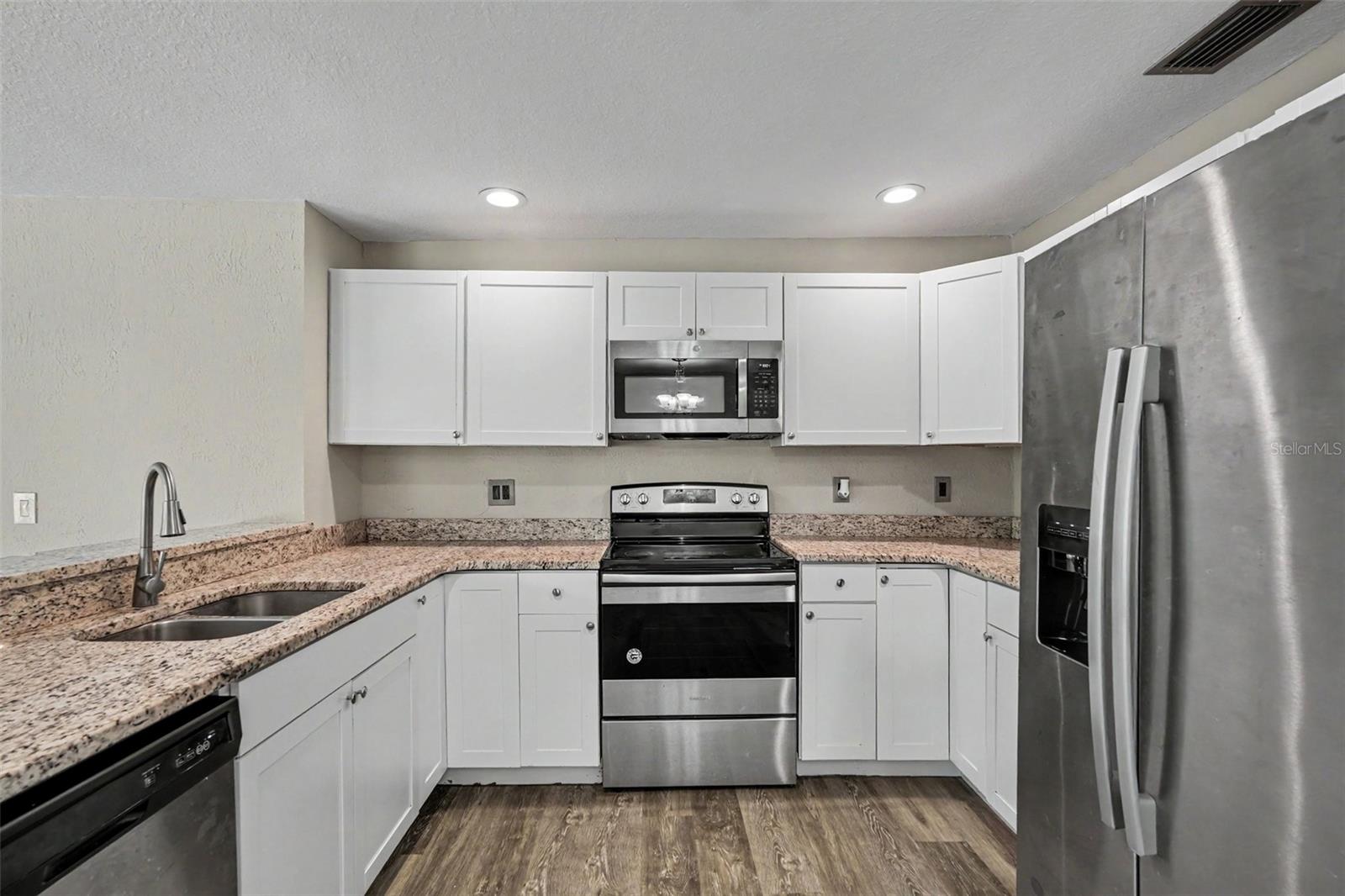 VENICE ESTATES SUB - Residential
