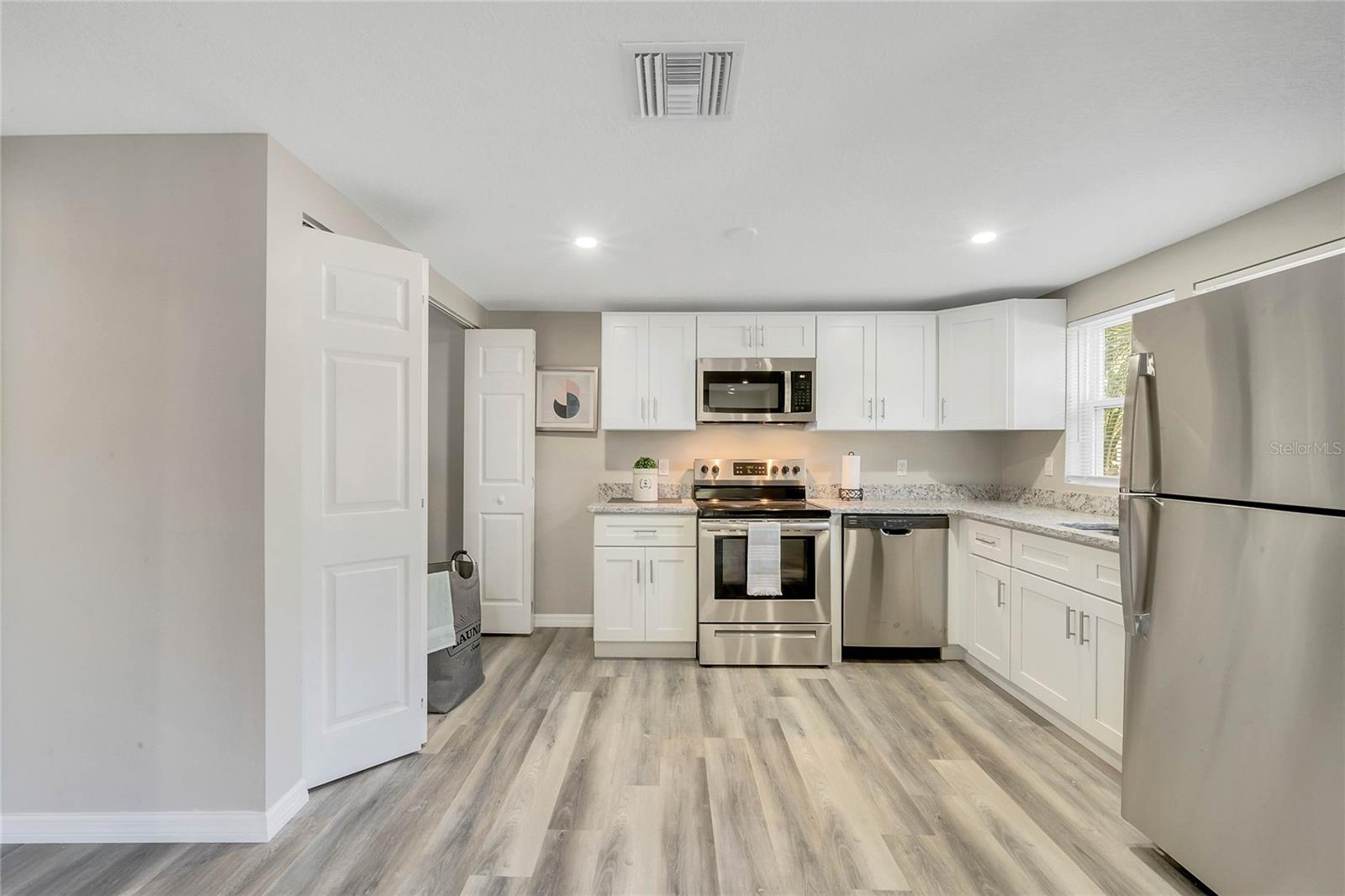 SANFORD TOWN OF - Residential Lease