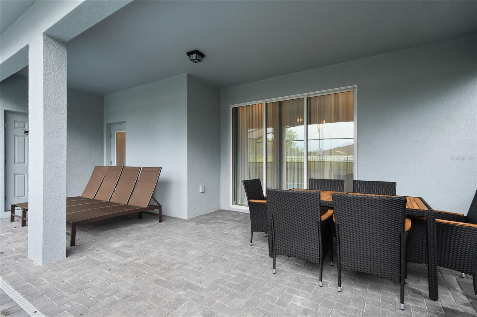 WINDSOR ISLAND RESIDENCE PH 3 - Residential