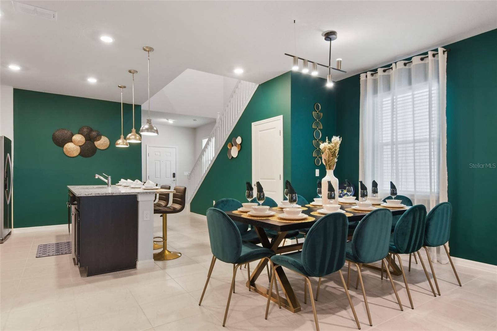 WINDSOR ISLAND RESIDENCE PH 3 - Residential