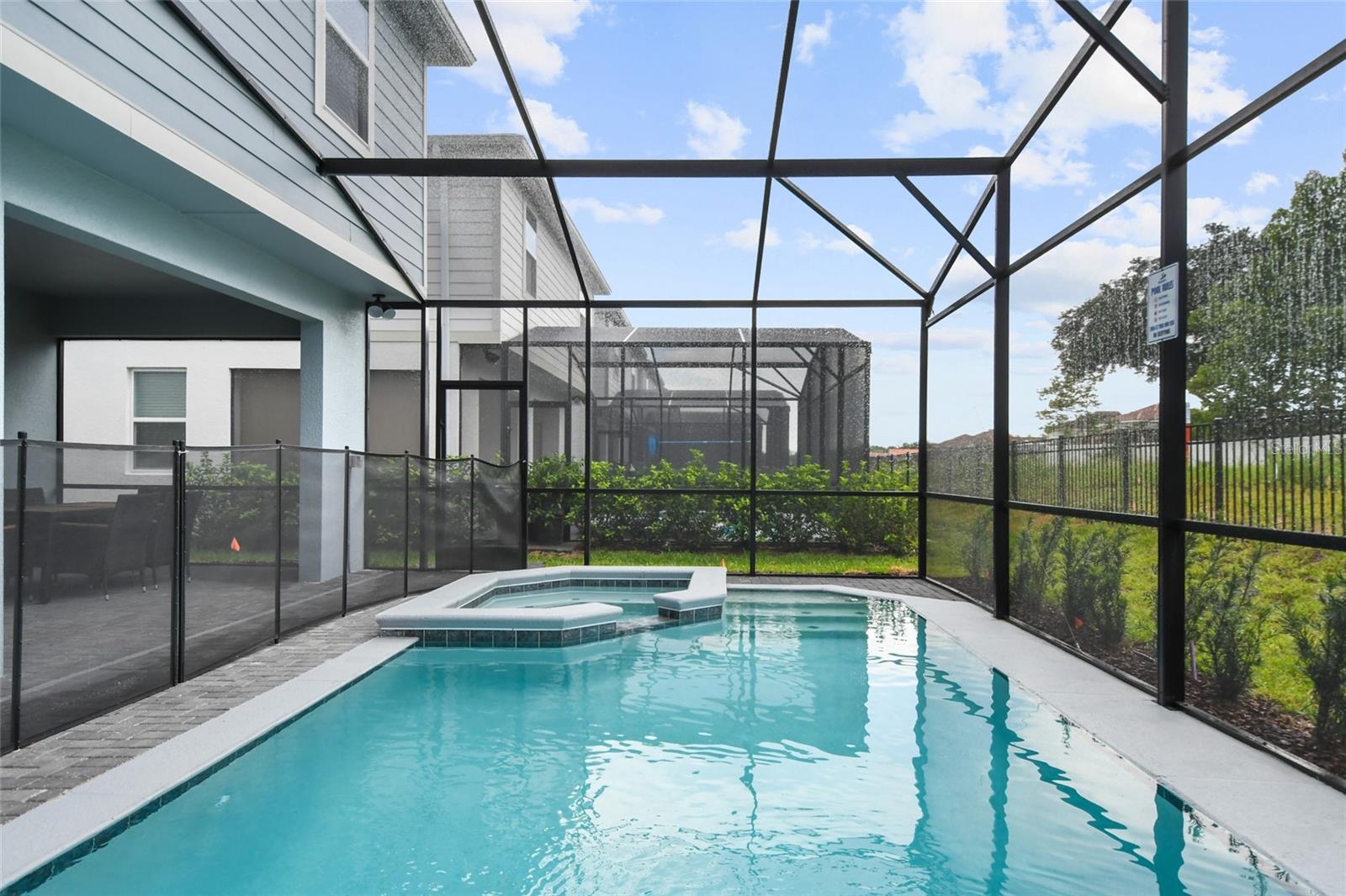 WINDSOR ISLAND RESIDENCE PH 3 - Residential