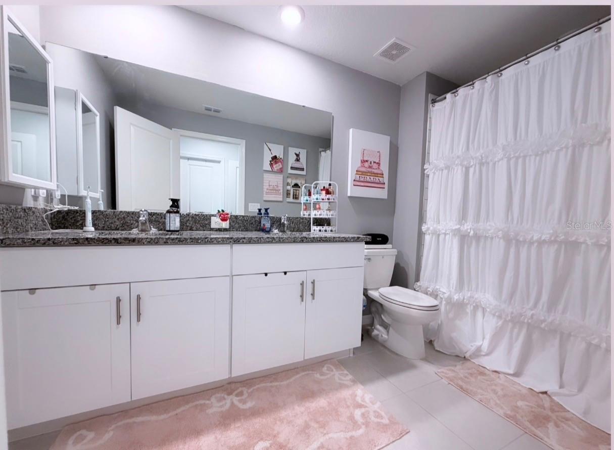 TOWNES/LK THOMAS PH 1 - Residential