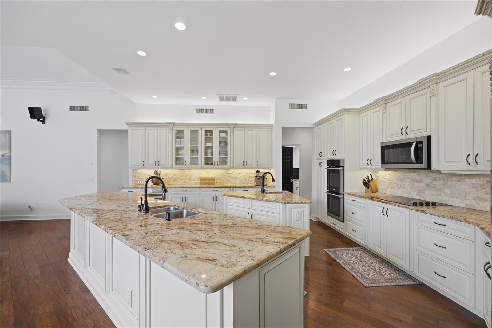 PINNACLE AT COBBS LANDING - Residential