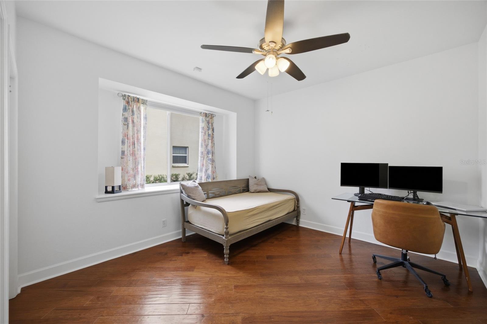 PINNACLE AT COBBS LANDING - Residential