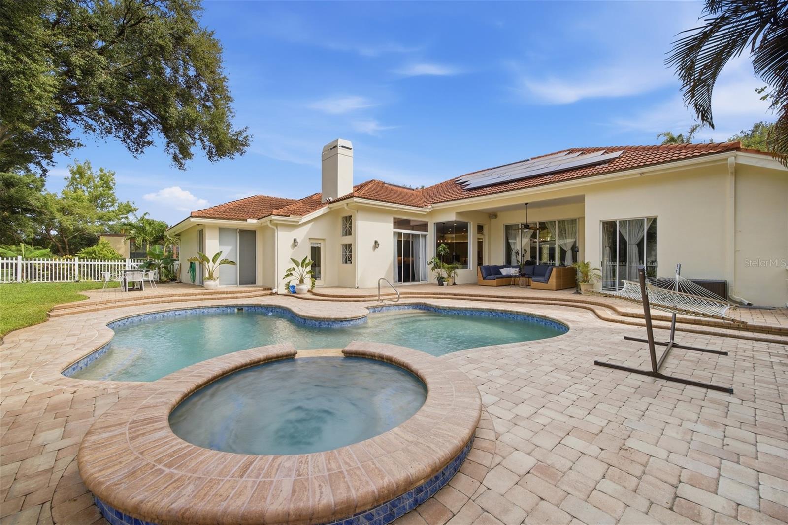 PINNACLE AT COBBS LANDING - Residential