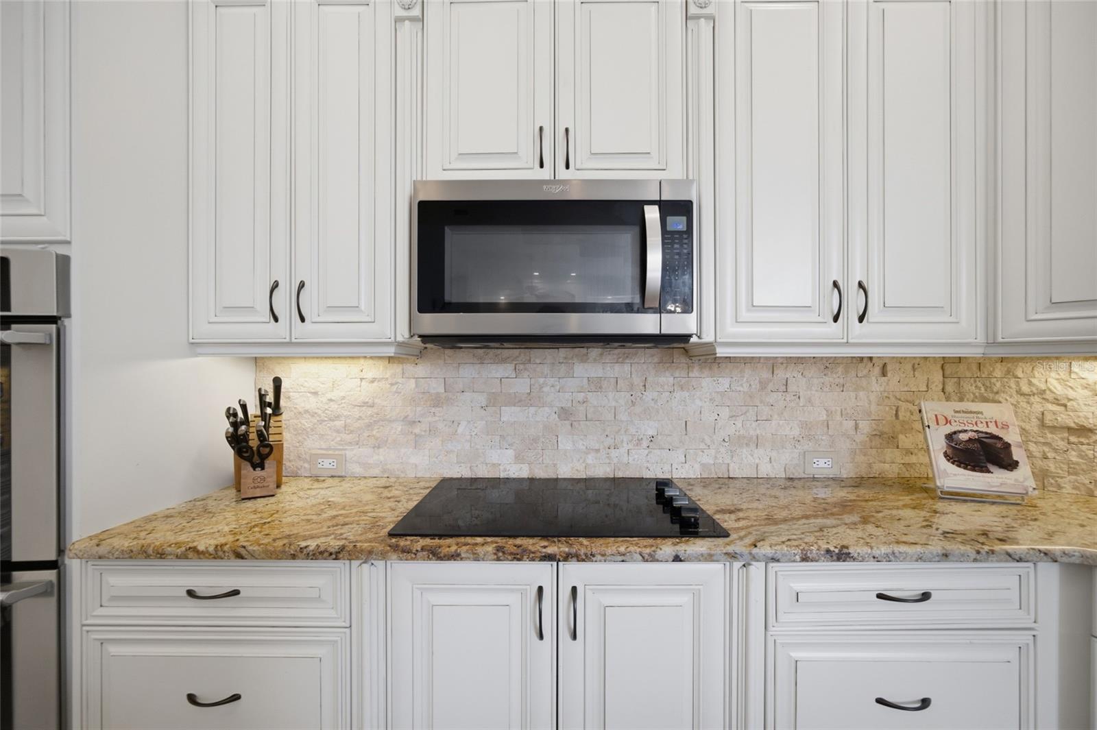 PINNACLE AT COBBS LANDING - Residential