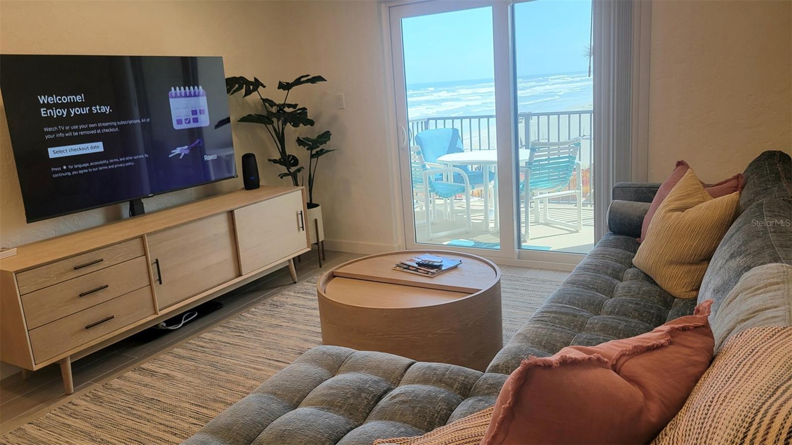 HACIENDA DEL SOL CONDO - Residential