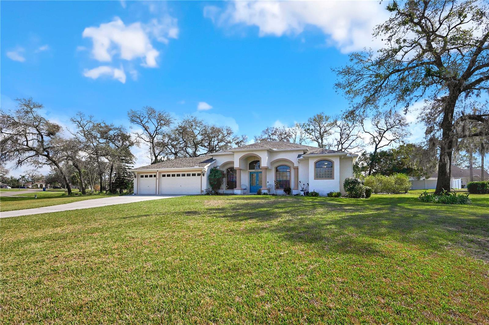 PLANTATION ESTATES - Residential