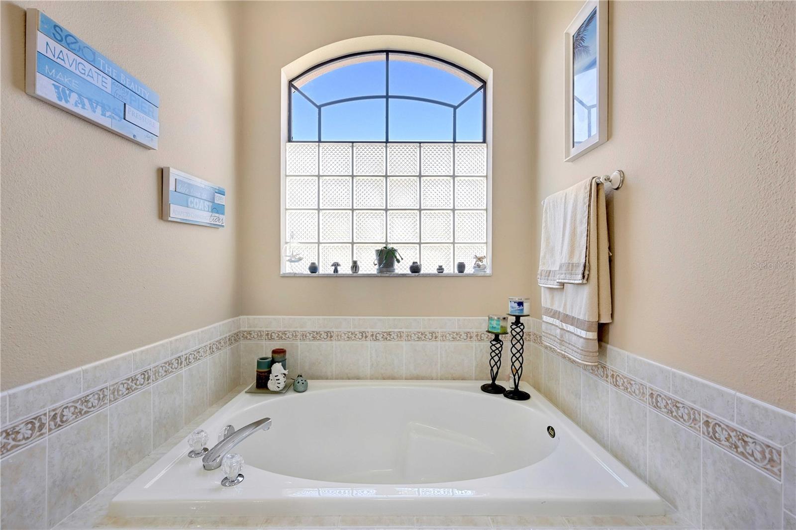 PLANTATION ESTATES - Residential