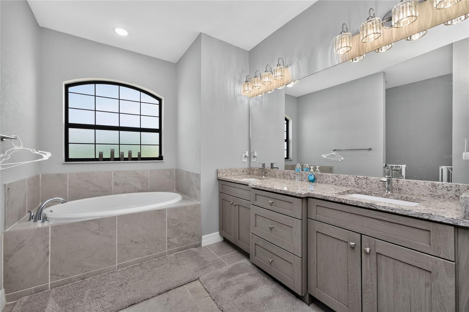 TIERRA CORONADO - Residential