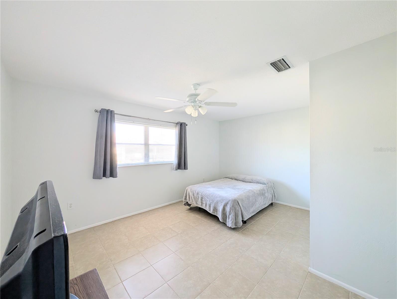 PARKWAY VILLAS - Residential