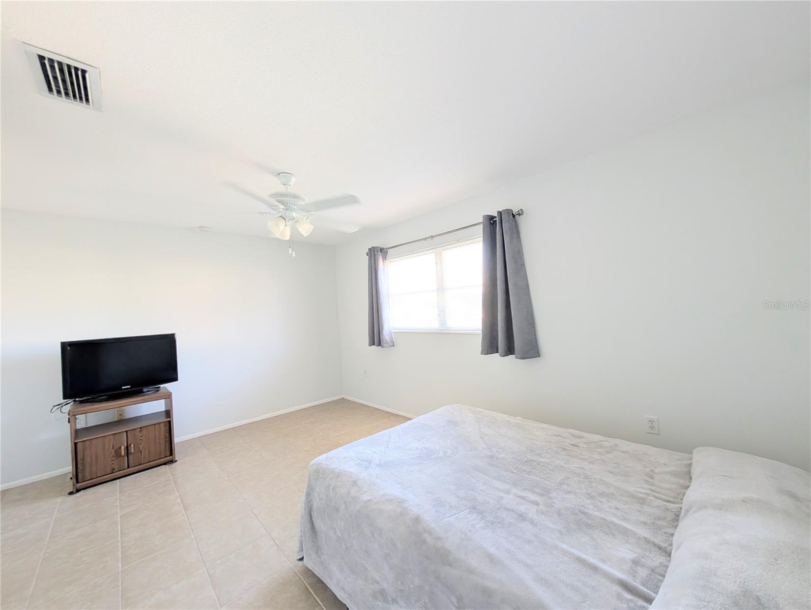 PARKWAY VILLAS - Residential