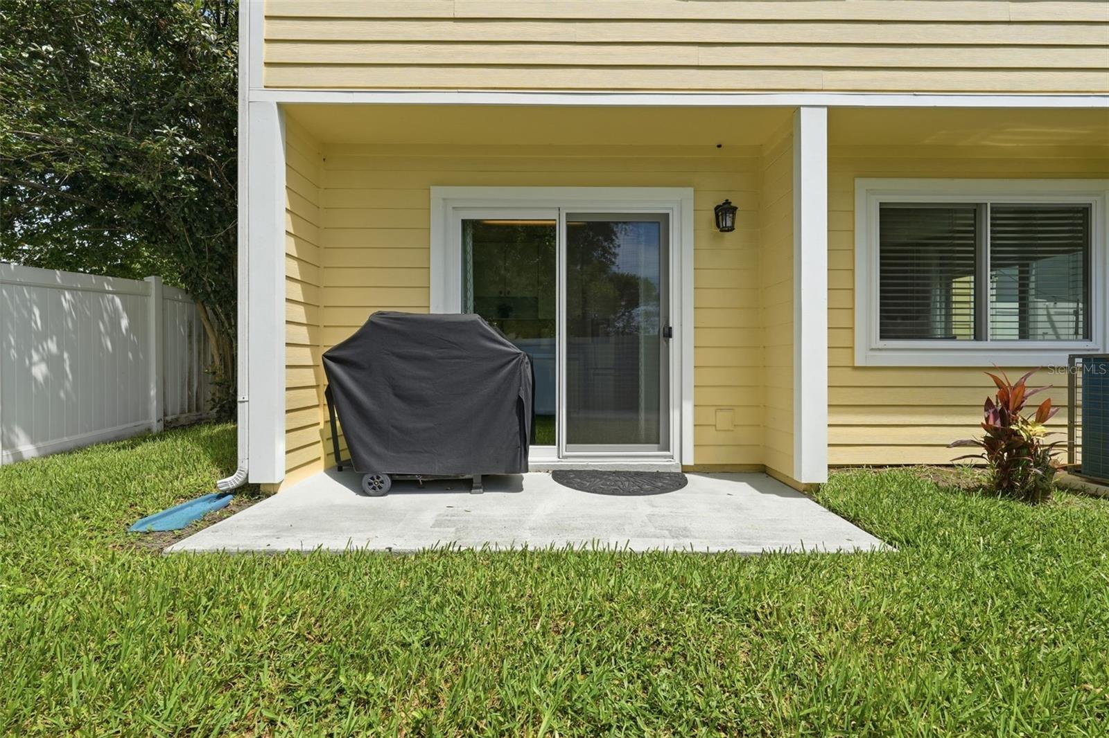 WATERFORD LAKES/CROSSROADS - Residential