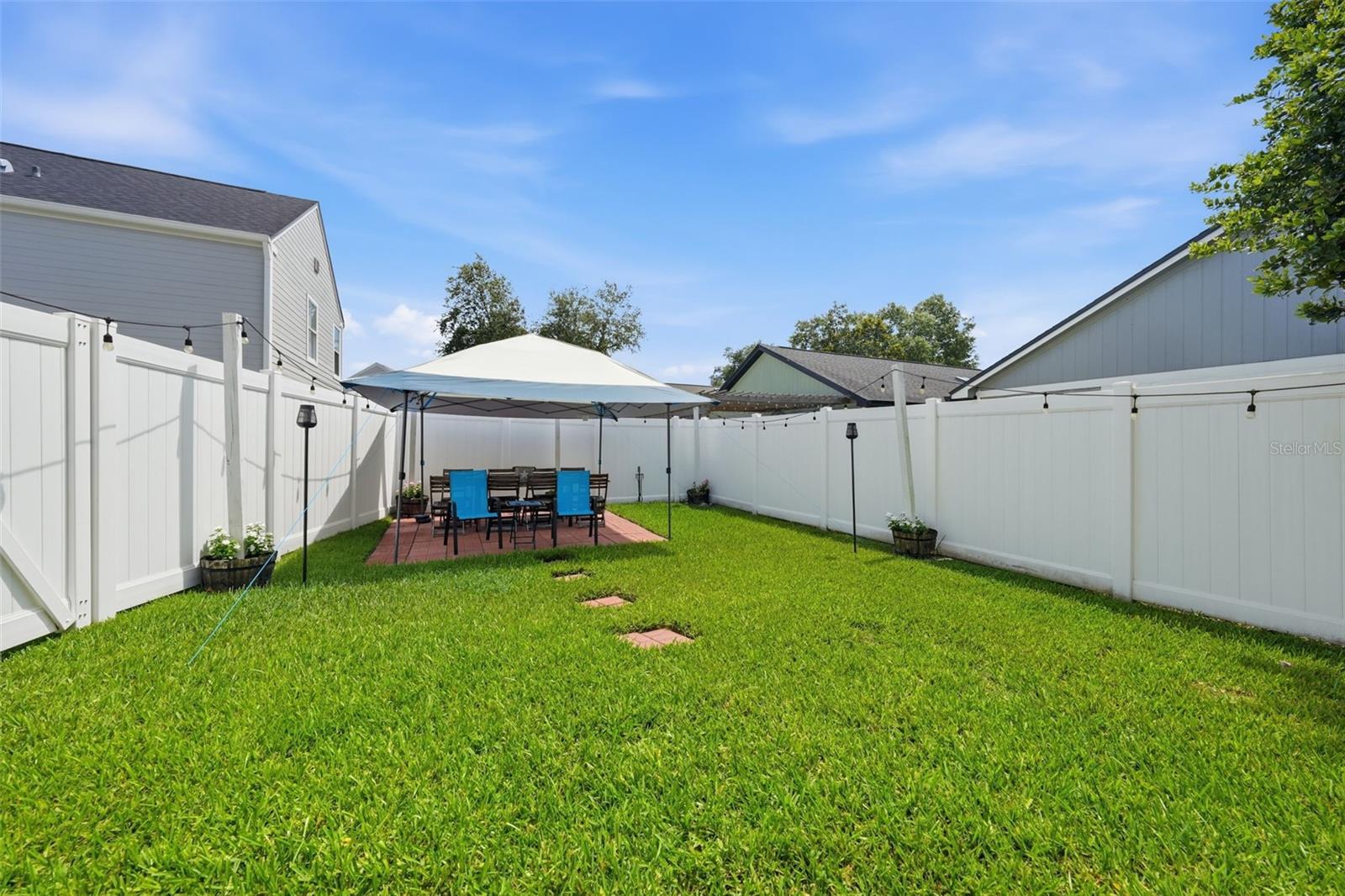 WATERFORD LAKES/CROSSROADS - Residential