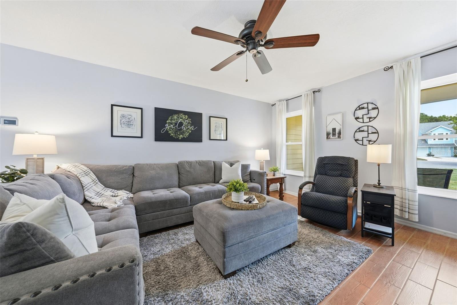 WATERFORD LAKES/CROSSROADS - Residential