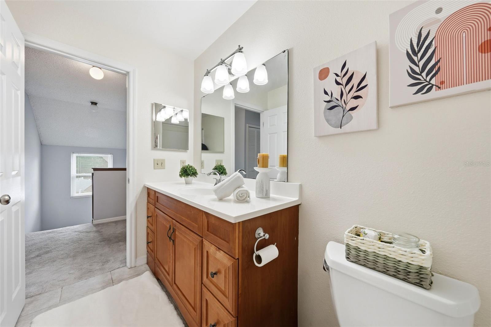 WATERFORD LAKES/CROSSROADS - Residential