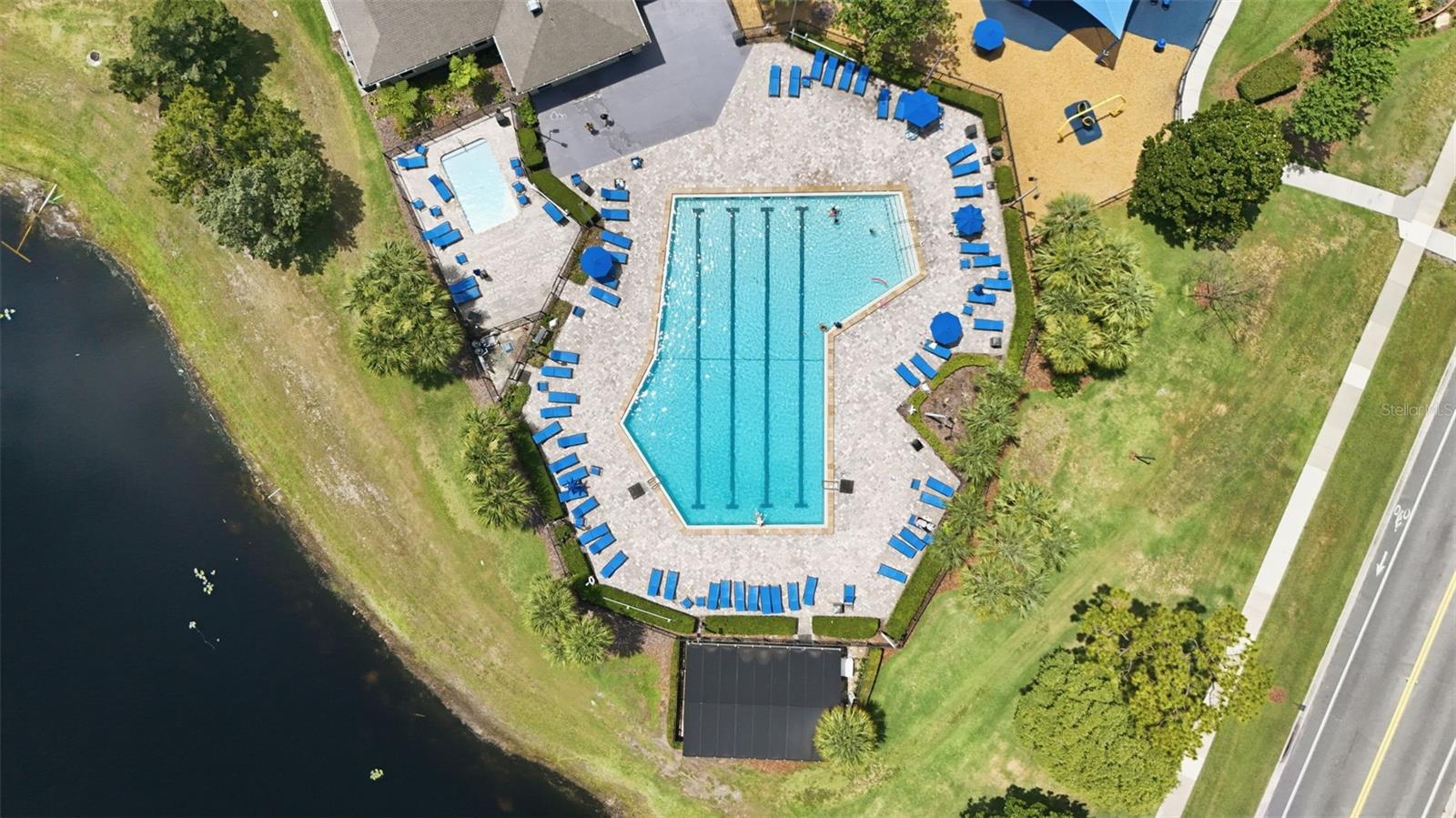 WATERFORD LAKES/CROSSROADS - Residential