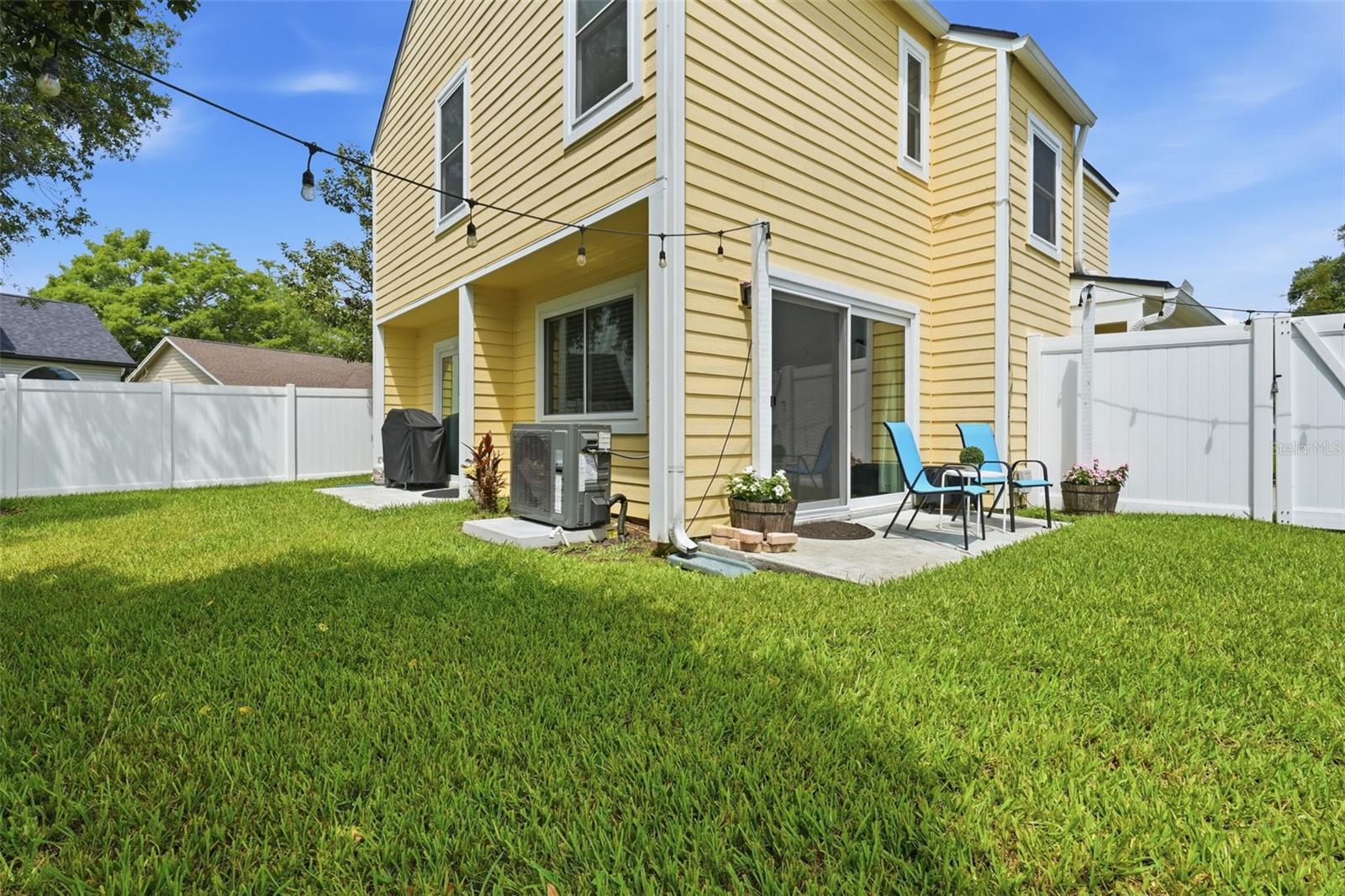 WATERFORD LAKES/CROSSROADS - Residential