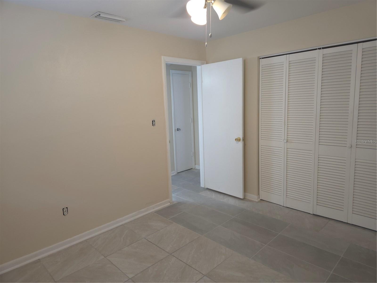 WOODBROOK MANOR - Residential Lease