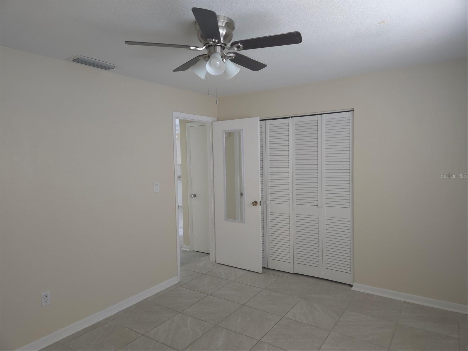 WOODBROOK MANOR - Residential Lease