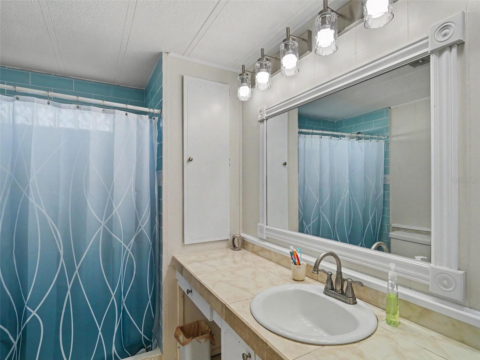 CASA LOMA MOBILEHOME - Residential