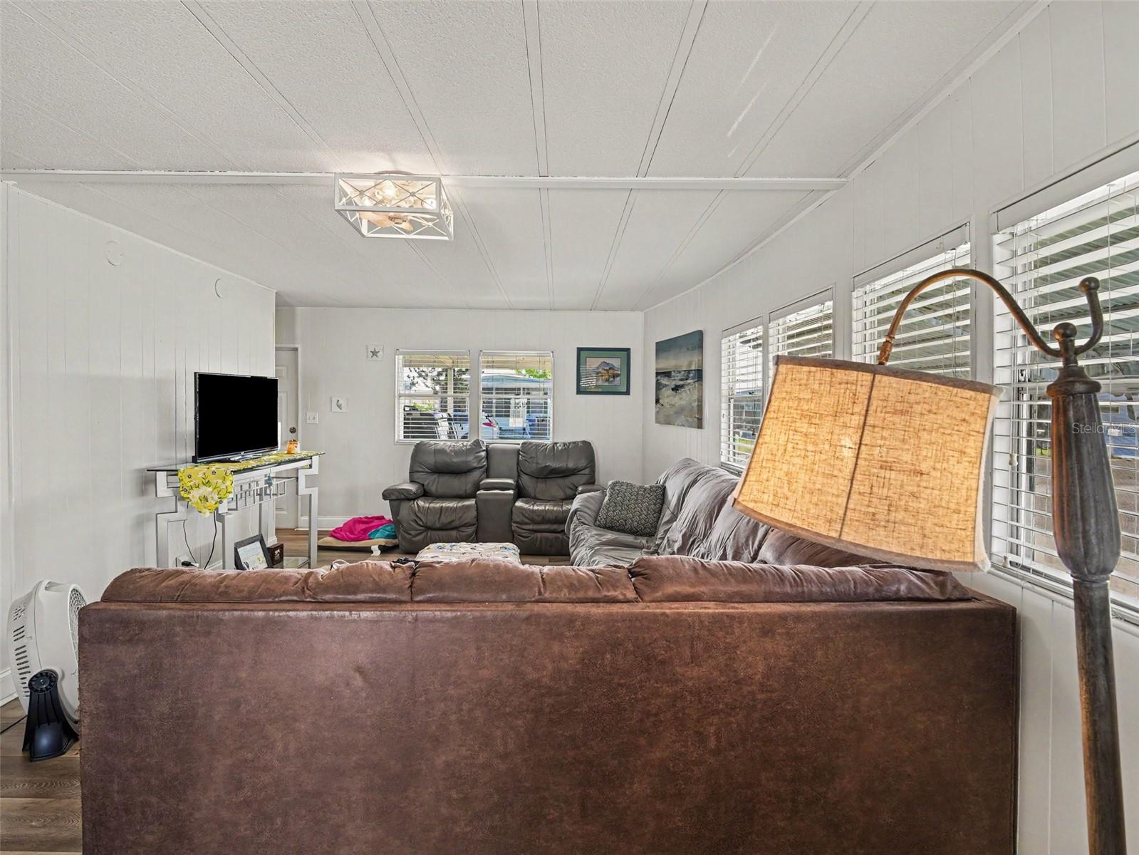 CASA LOMA MOBILEHOME - Residential