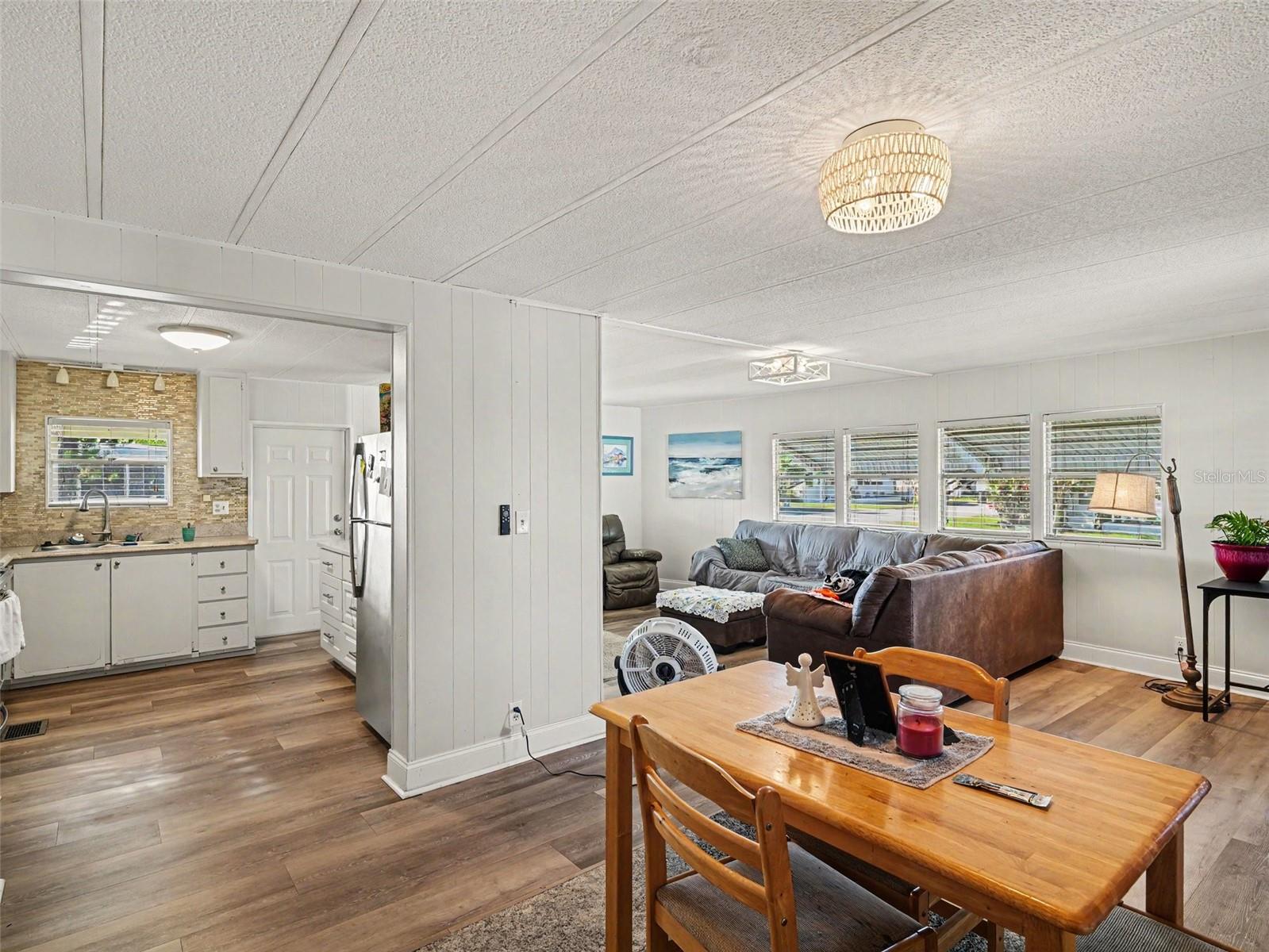 CASA LOMA MOBILEHOME - Residential