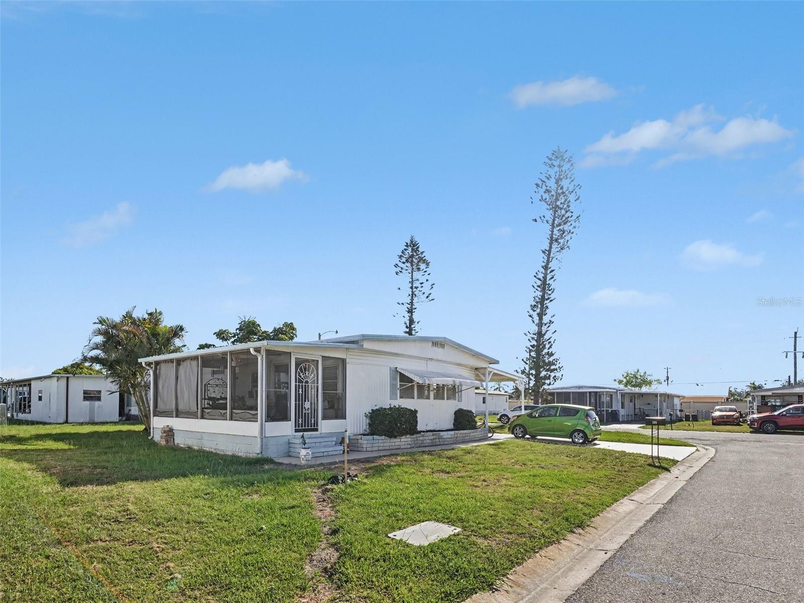 CASA LOMA MOBILEHOME - Residential