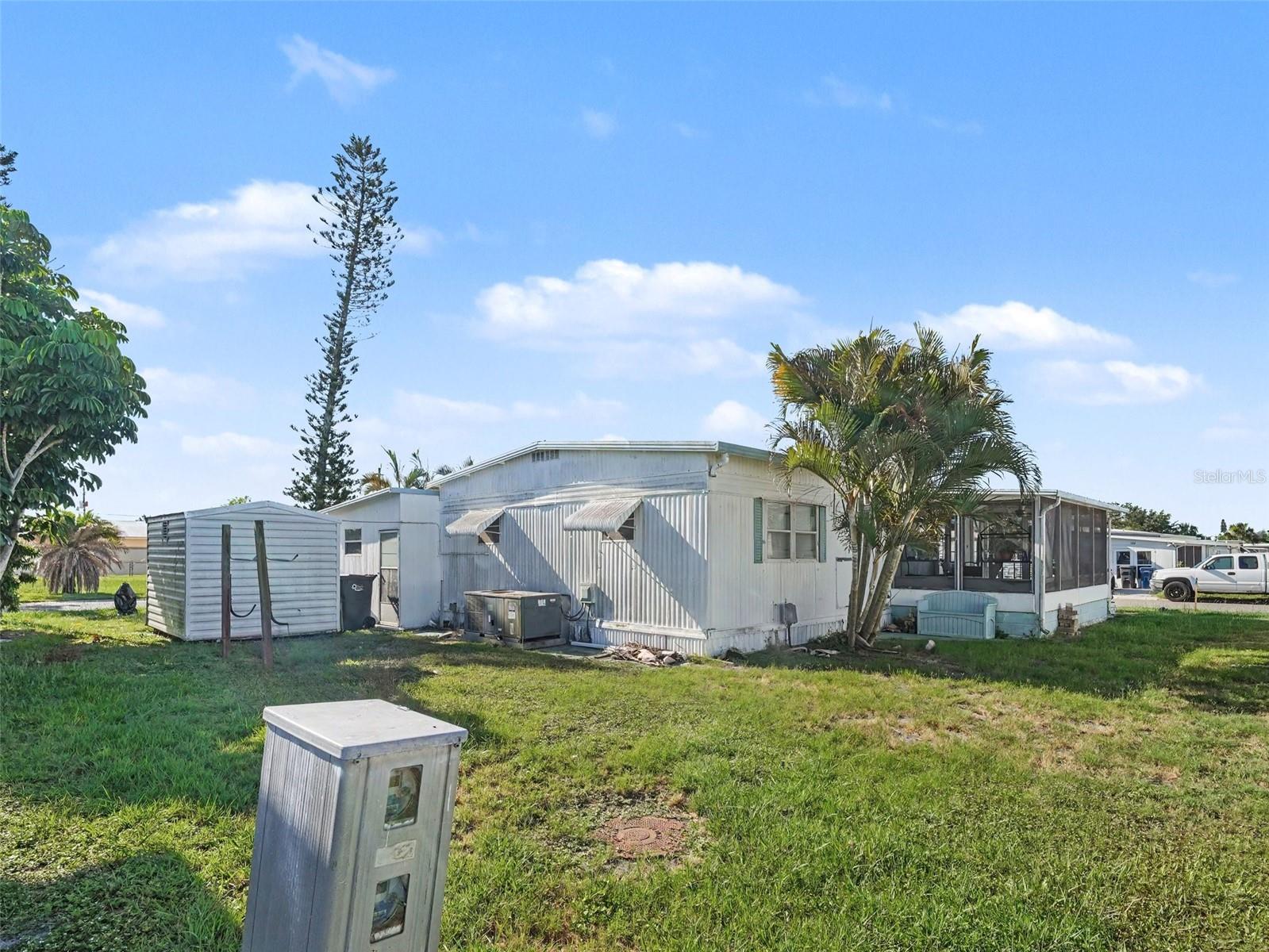 CASA LOMA MOBILEHOME - Residential