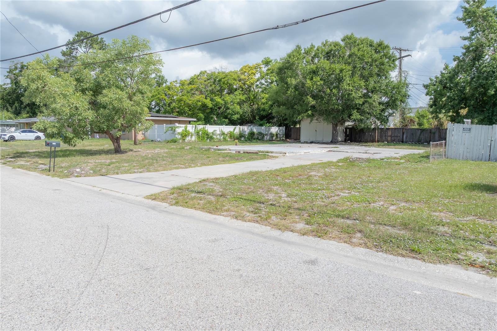 EAST LAKE PARK UNIT THREE - Land