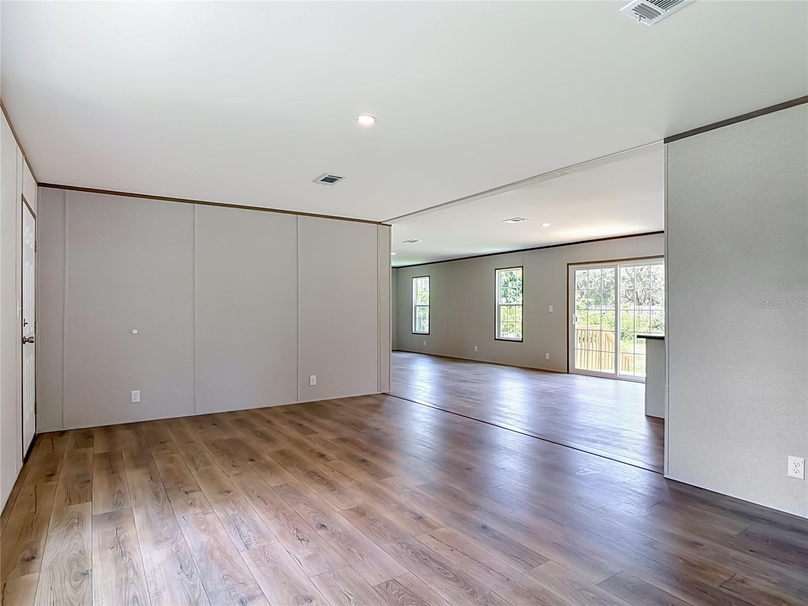 ACREAGE & UNREC - Residential
