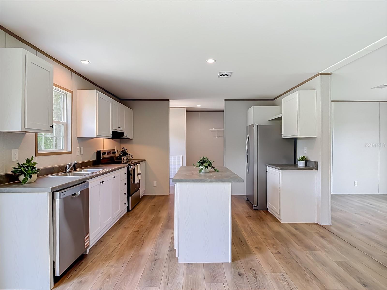 ACREAGE & UNREC - Residential