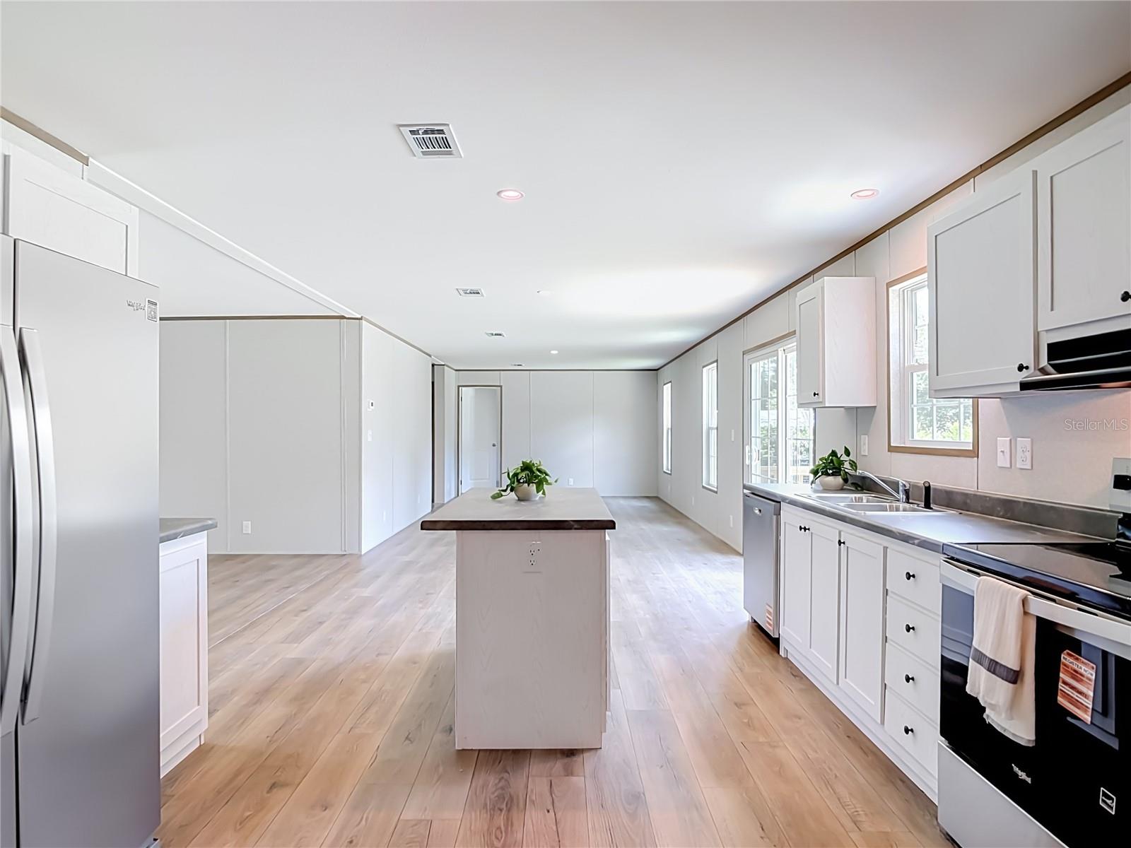 ACREAGE & UNREC - Residential